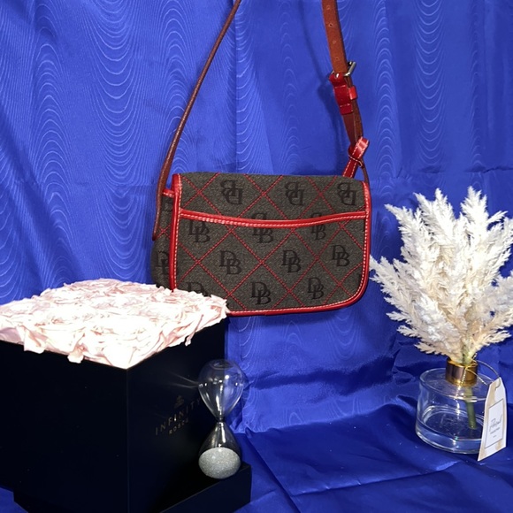 Dooney & Bourke Handbags - Dooney bourke